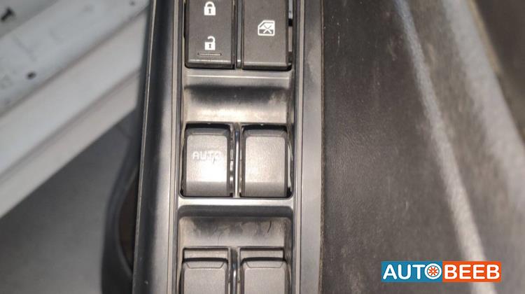 Cabin  Control buttons Isuzu D-Max