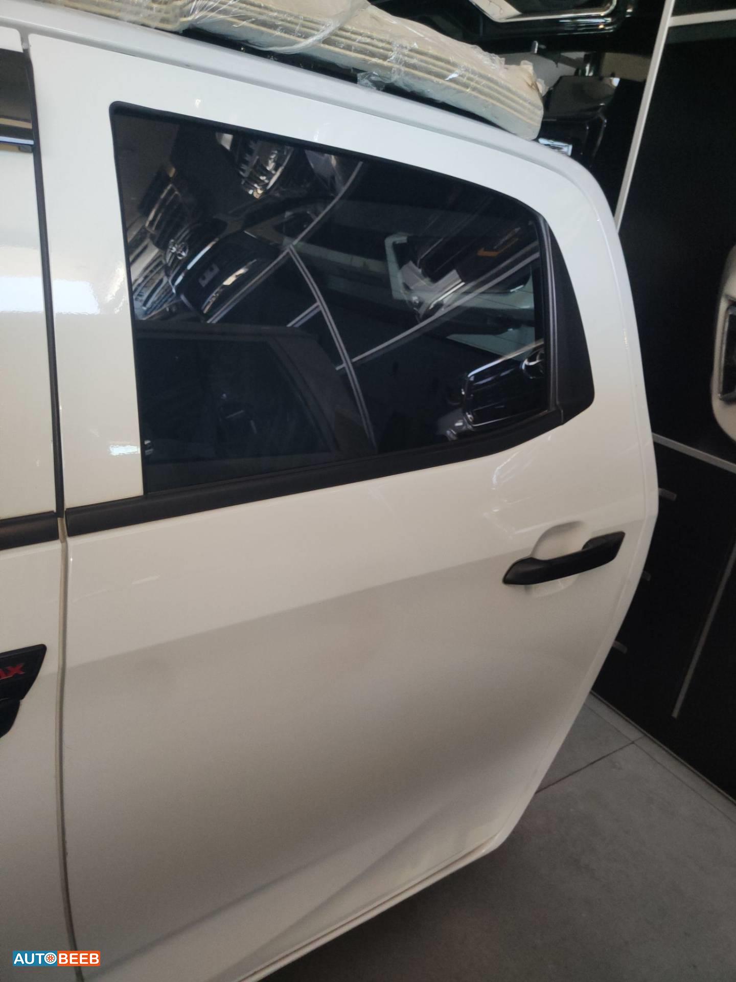 Body  Doors Isuzu D-Max