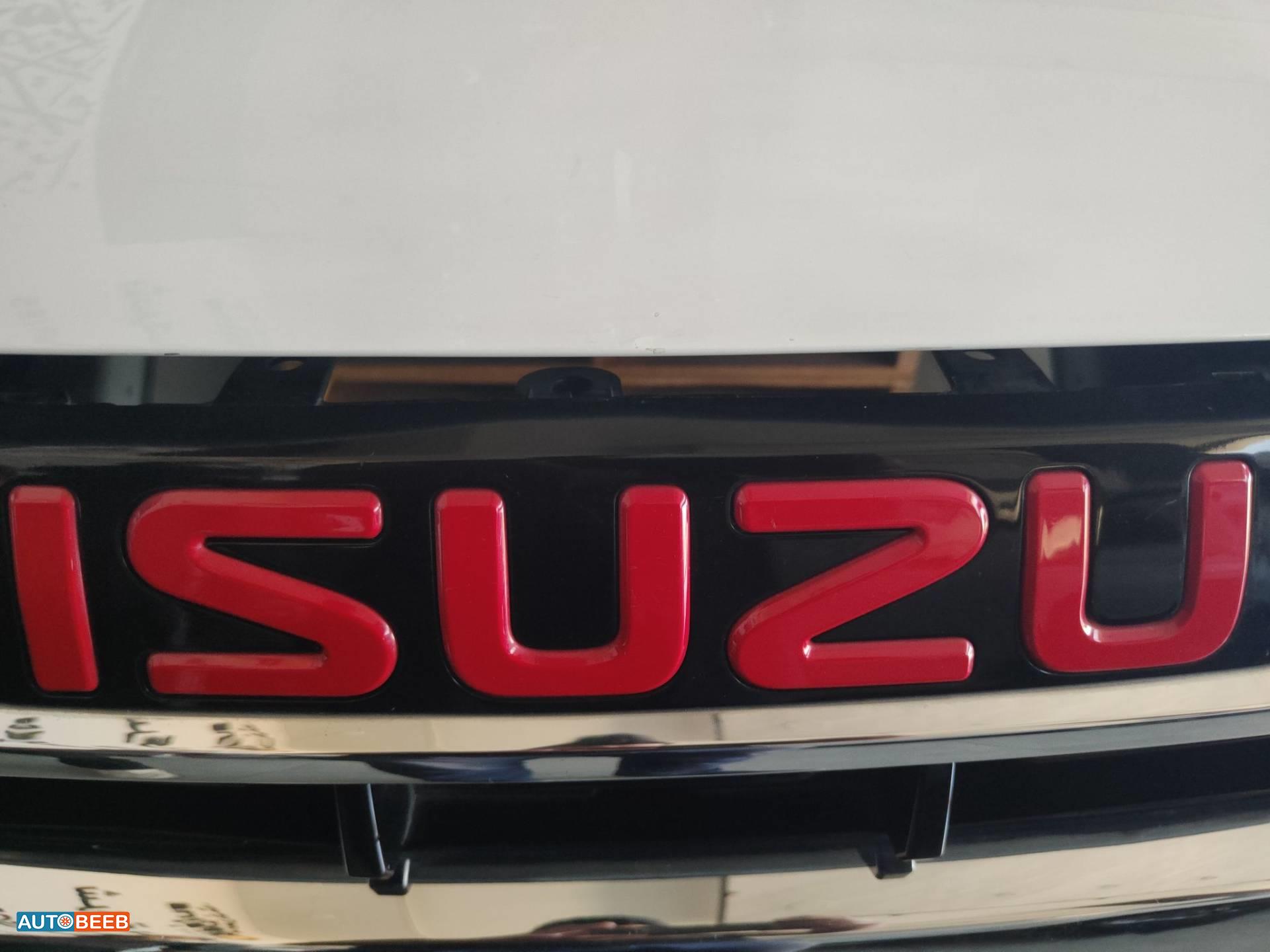 Body  Emblems Isuzu D-Max