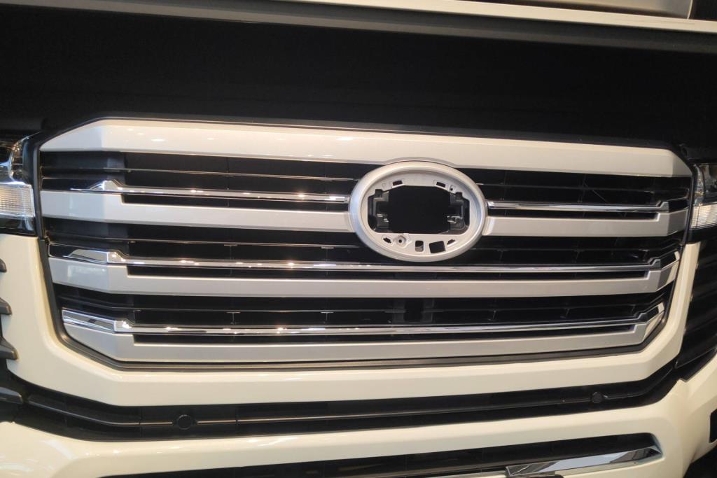 Body  Grilles Toyota Land Cruiser