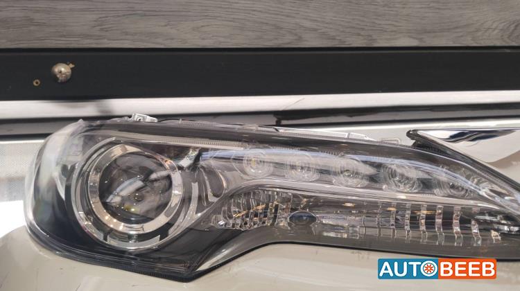Lights Front light Toyota Fortuner