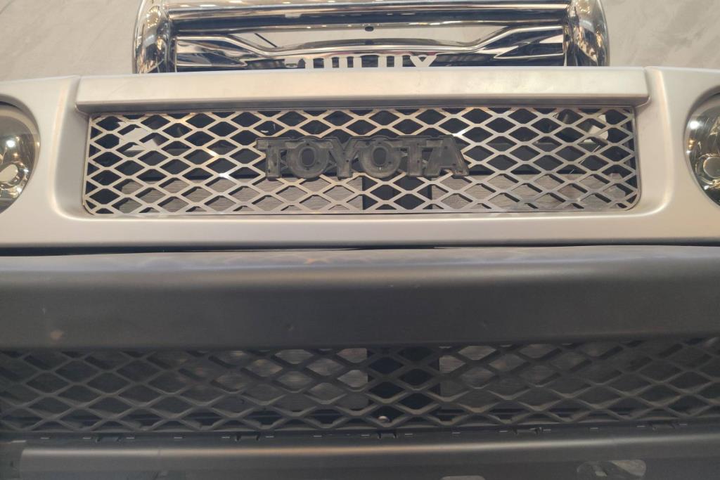 Body  Grilles Toyota FJ