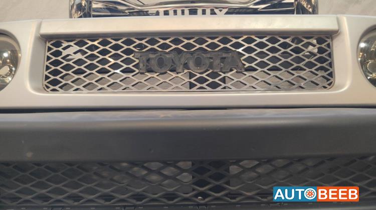 Body  Grilles Toyota FJ