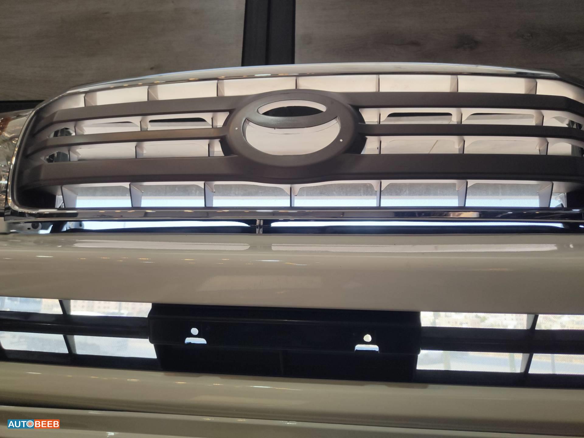Body  Grilles Toyota Land Cruiser