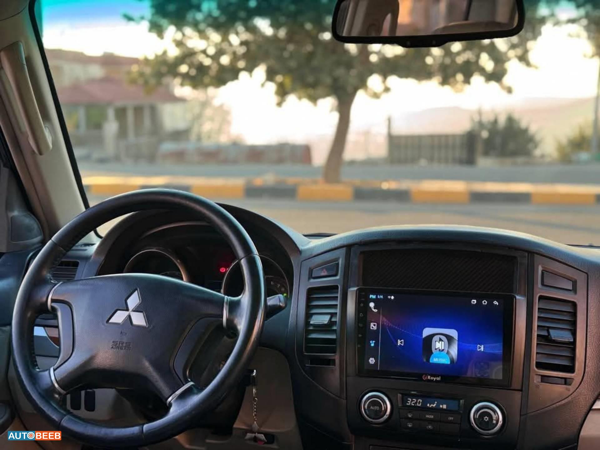 Mitsubishi Pajero 2008