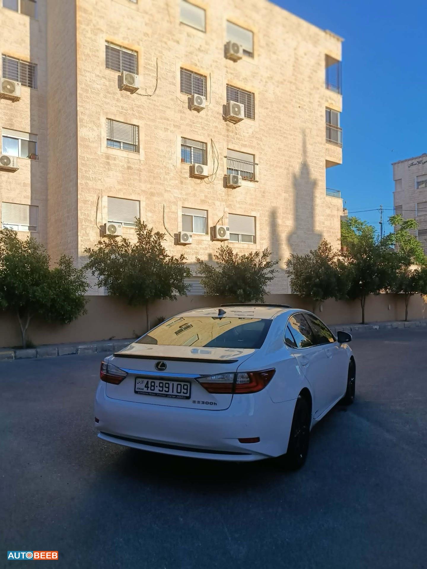Lexus ES300 2016