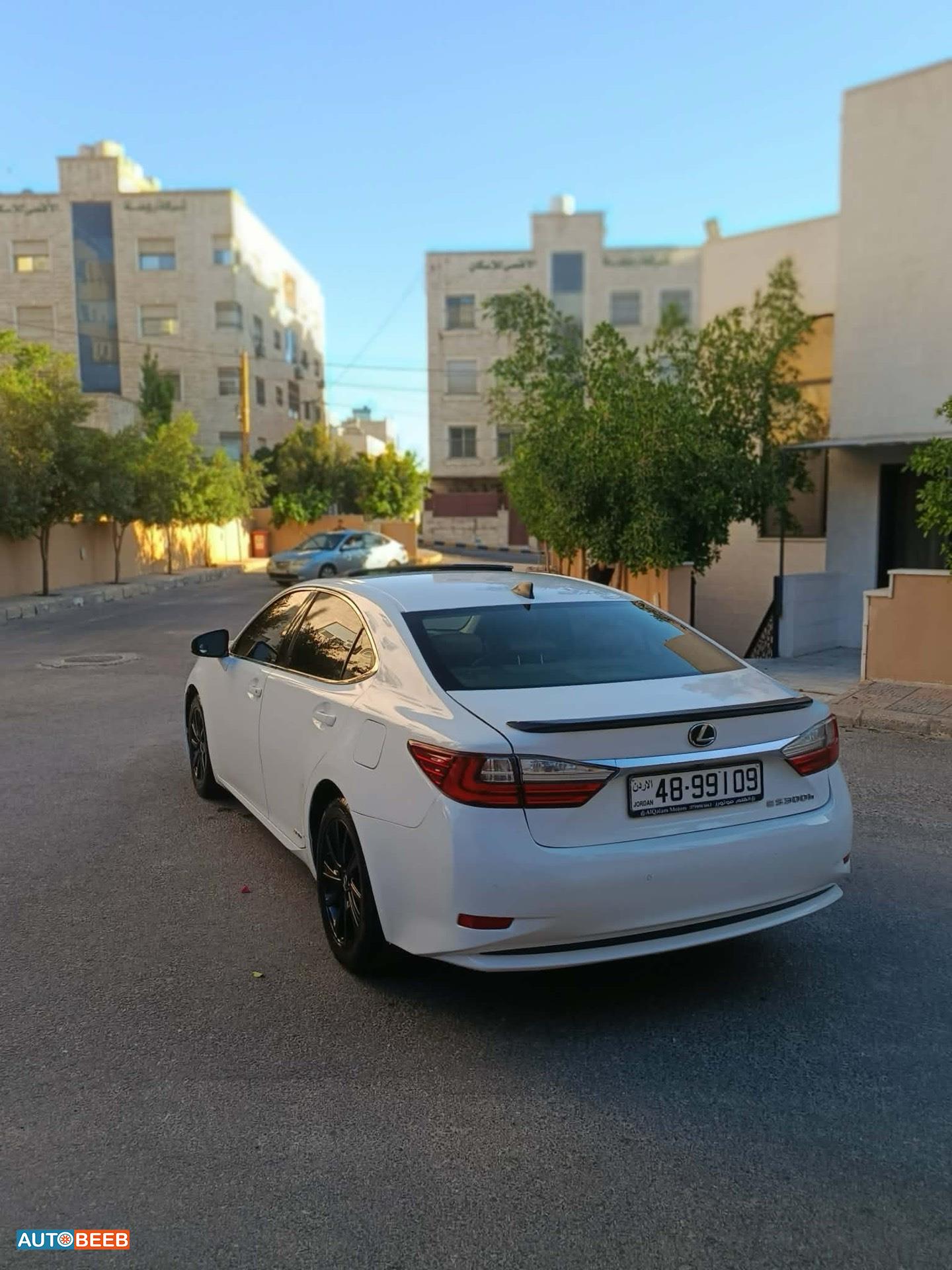 Lexus ES300 2016