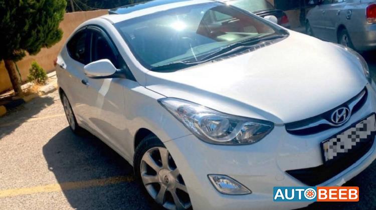 Hyundai Avante 2012