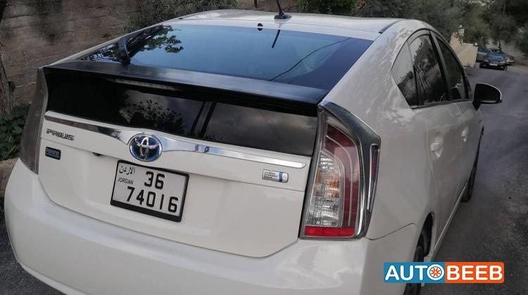 Toyota Prius 2015
