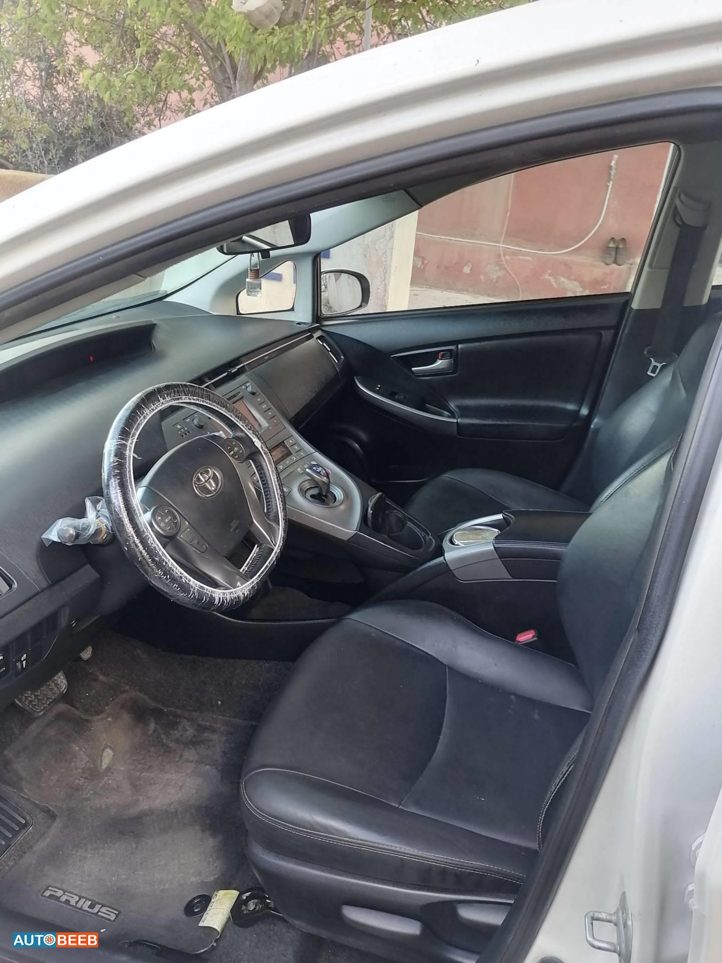 Toyota Prius 2015