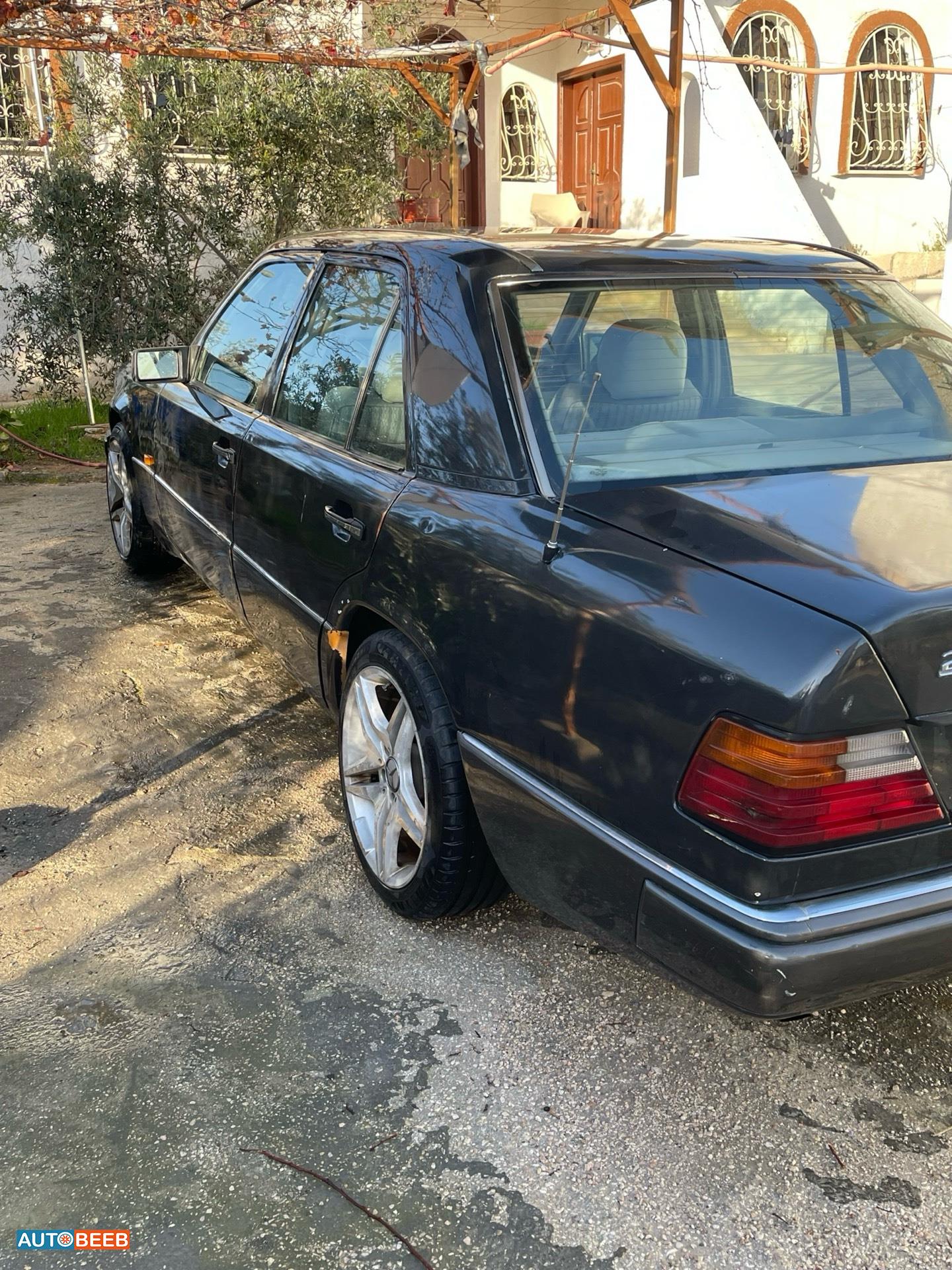 Mercedes Benz E200 1990