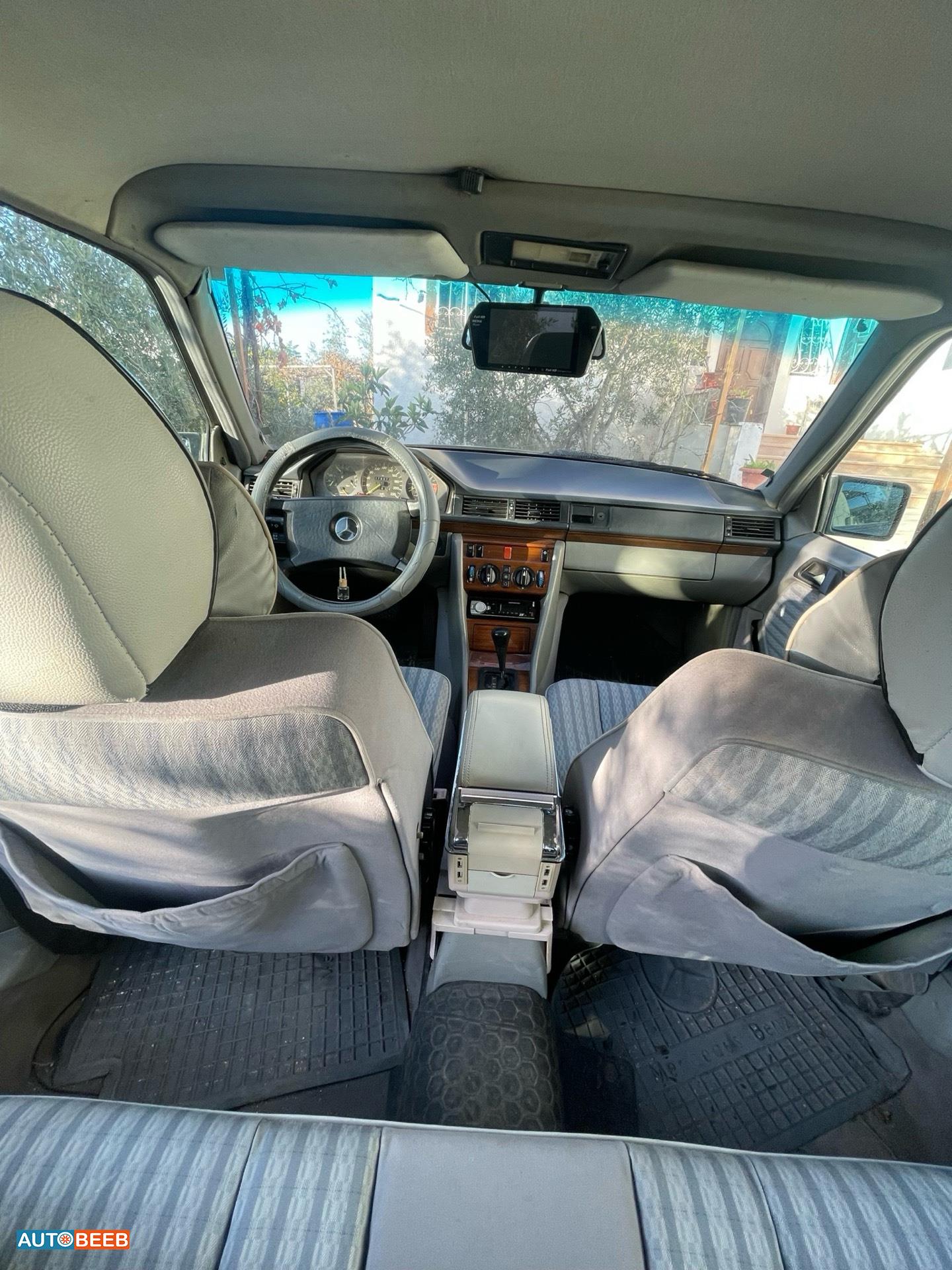 Mercedes Benz E200 1990