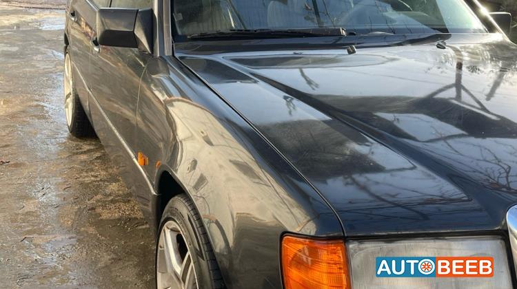 Mercedes Benz E200 1990