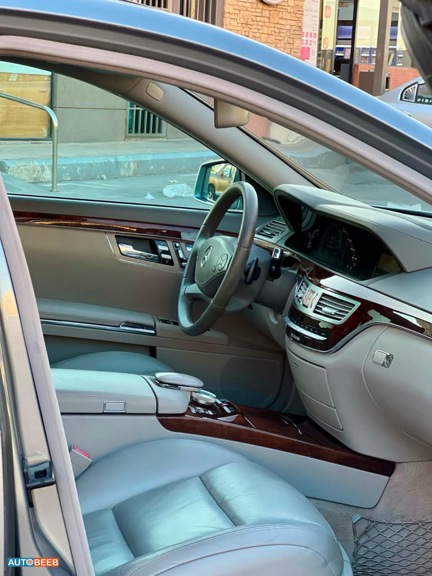 مرسيدس بنز S400 2010