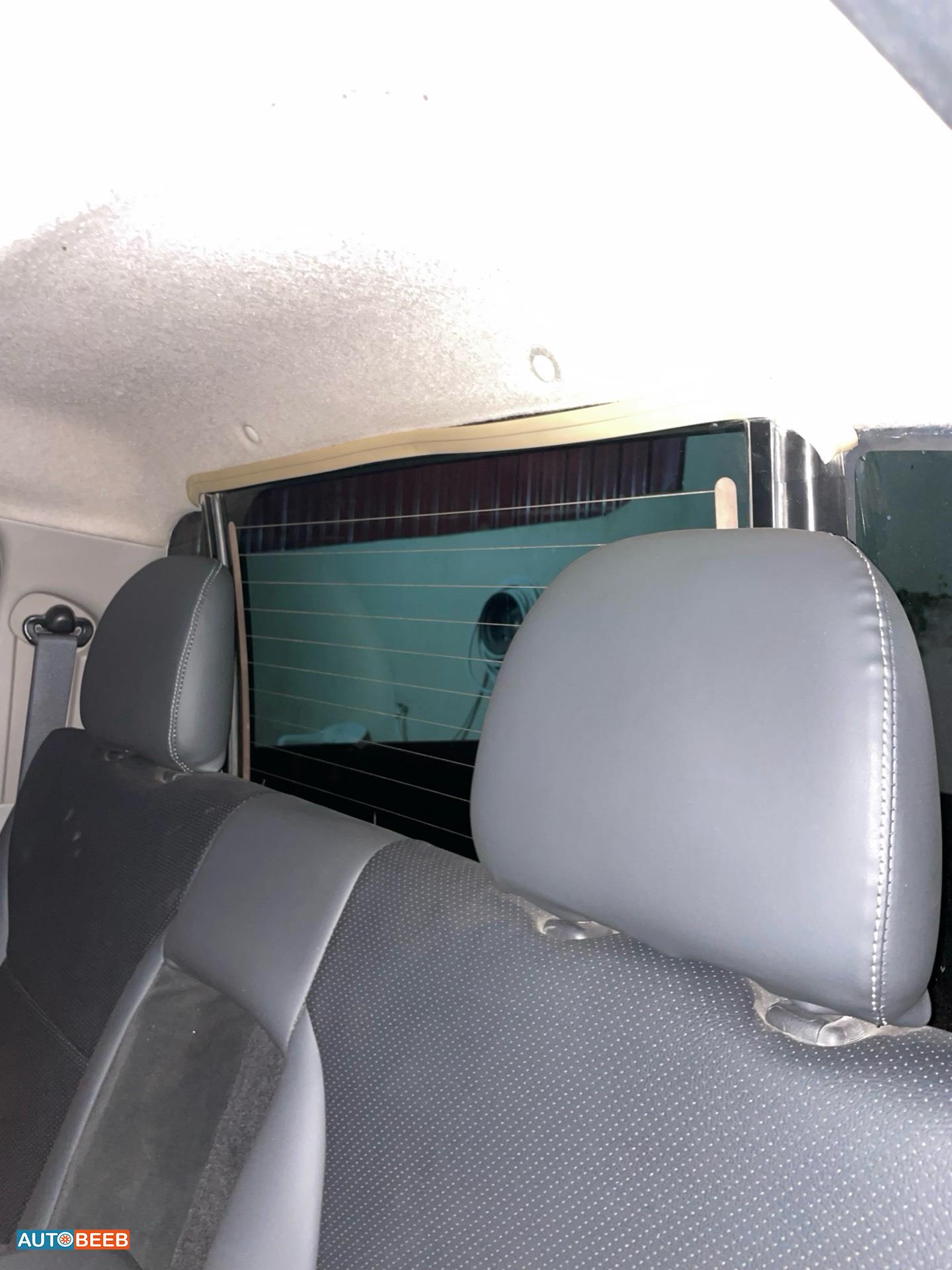 Mitsubishi L200 2015