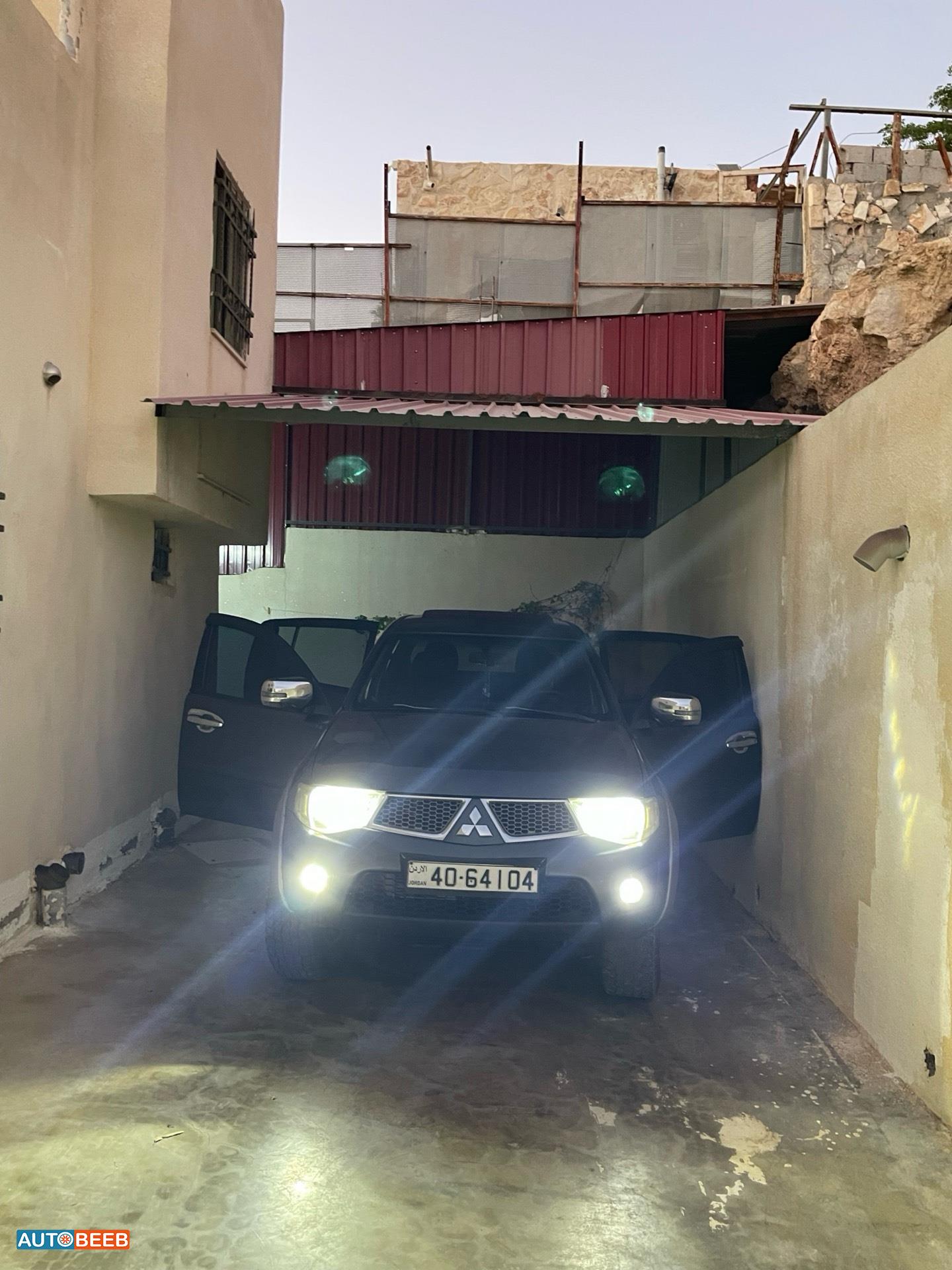 Mitsubishi L200 2015