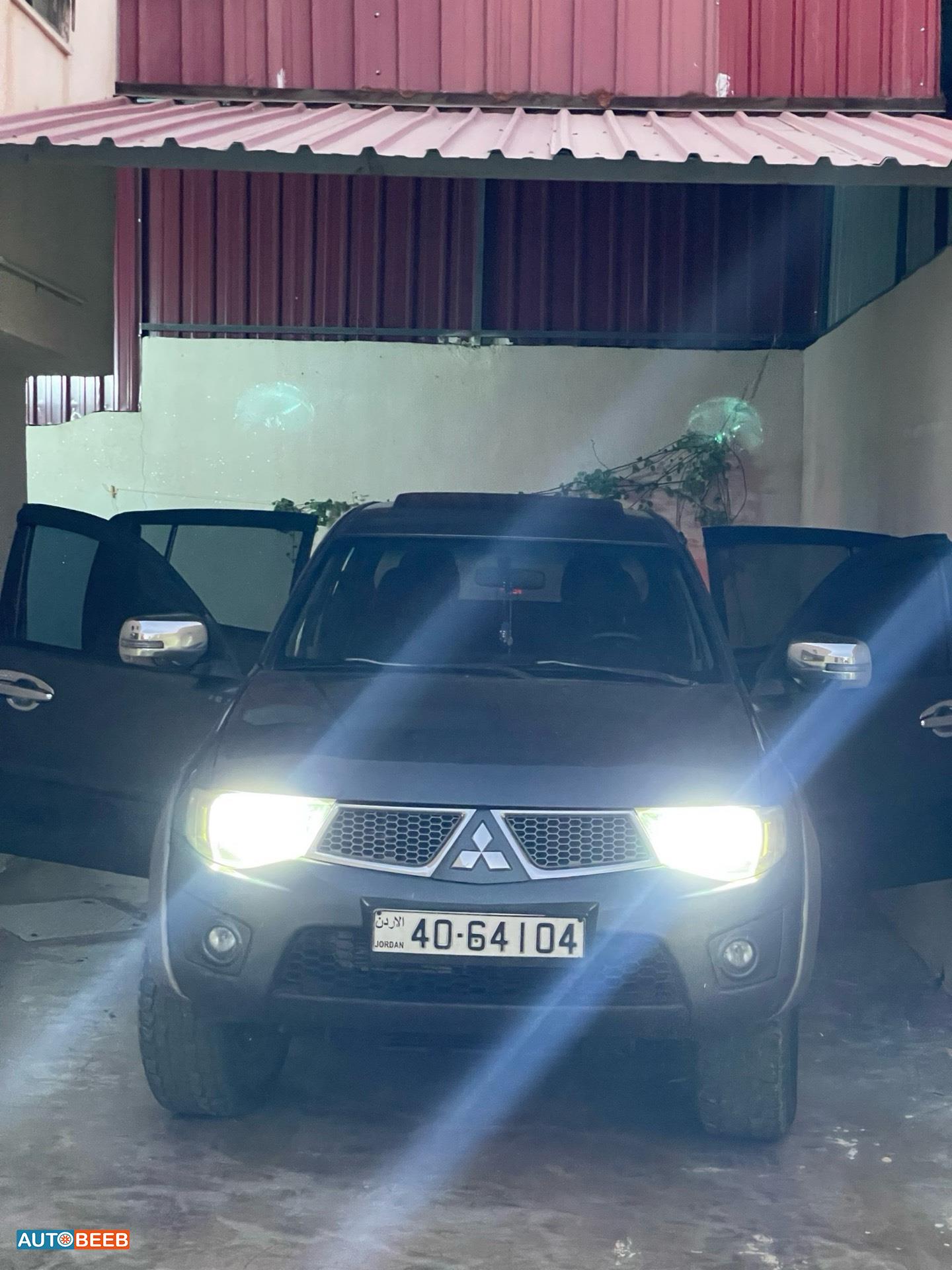 Mitsubishi L200 2015