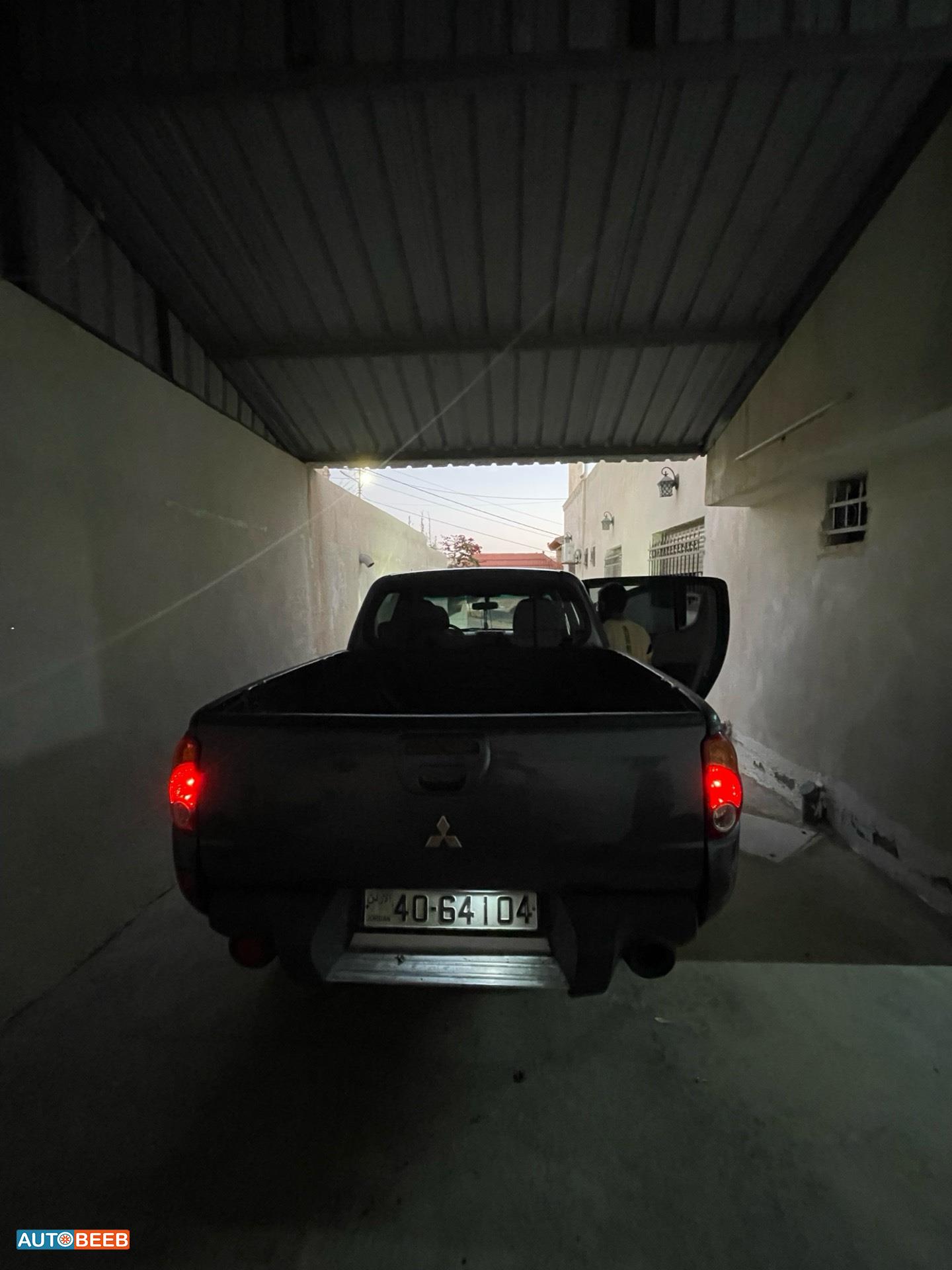 Mitsubishi L200 2015