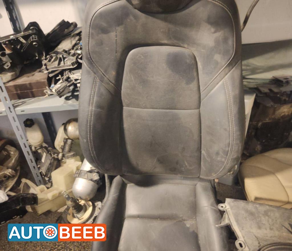 Cabin  Seat Tesla 3