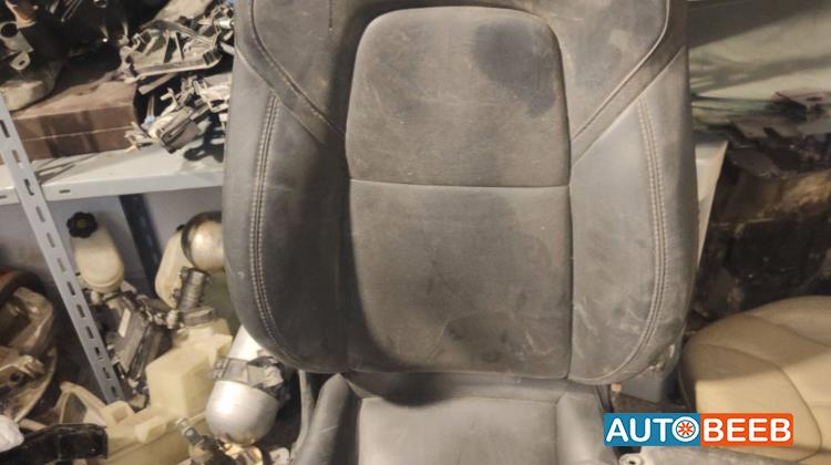 Cabin  Seat Tesla 3