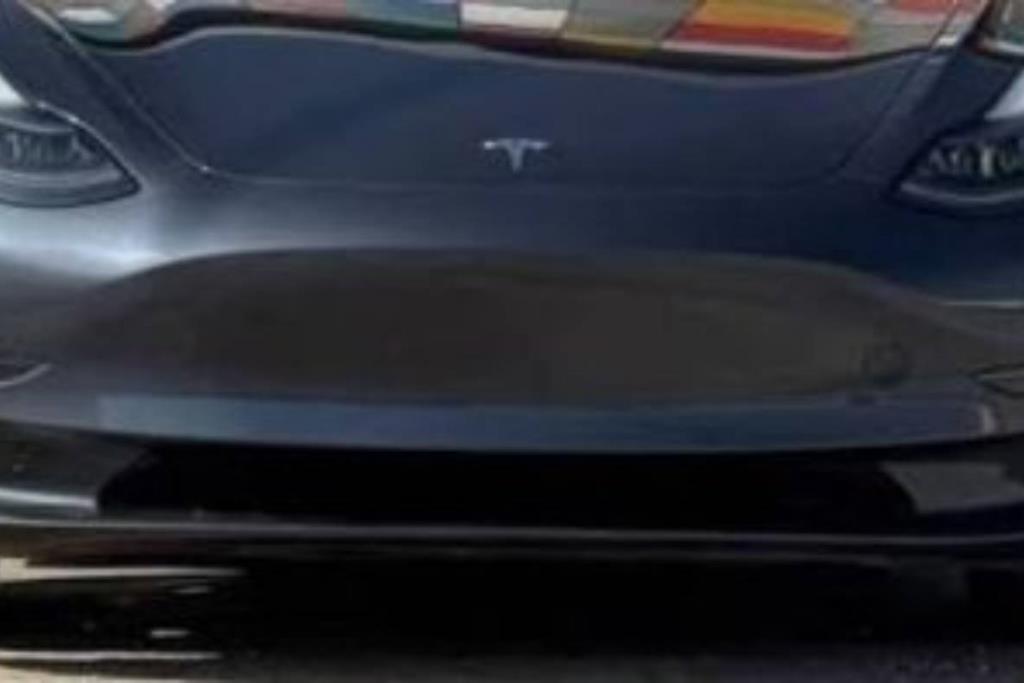 Body  Bumper Tesla 3
