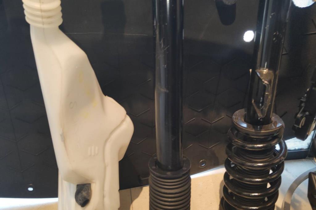  Shock Absorber Tesla 3