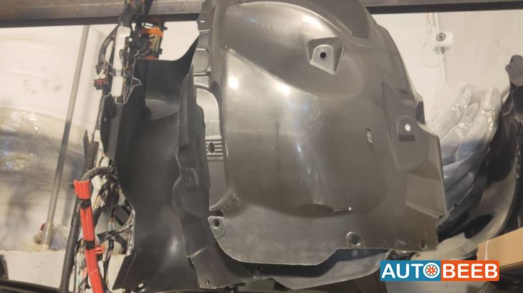 Body  RR BUMPER Tesla Y