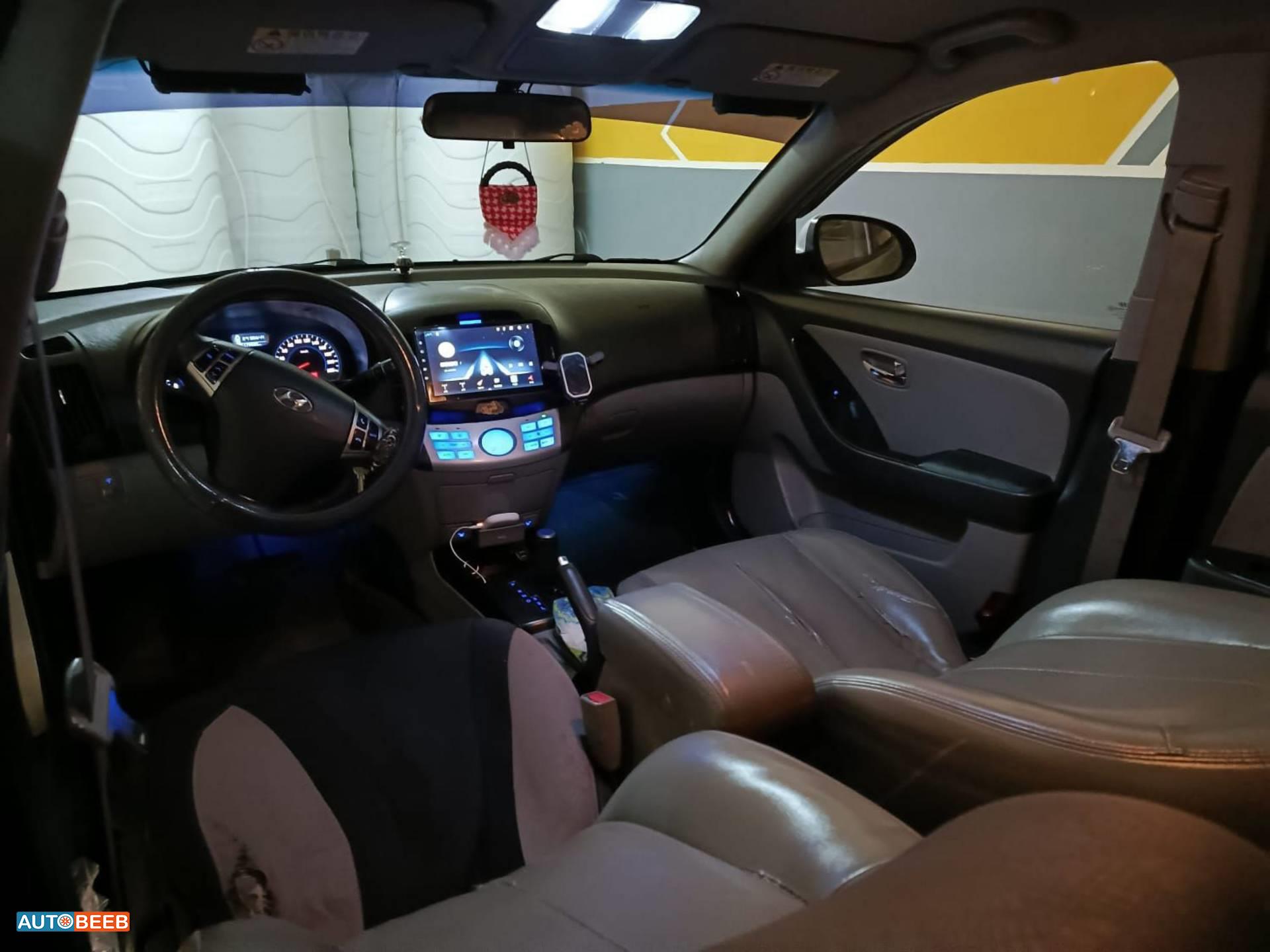 Hyundai Avante 2010