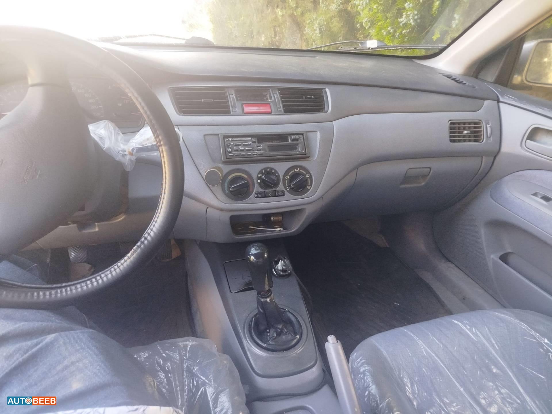 Mitsubishi Lancer 2002
