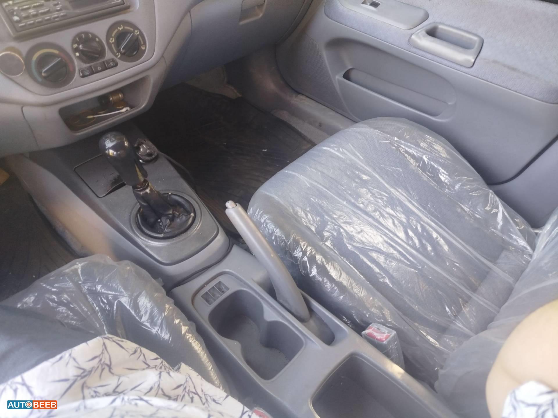Mitsubishi Lancer 2002