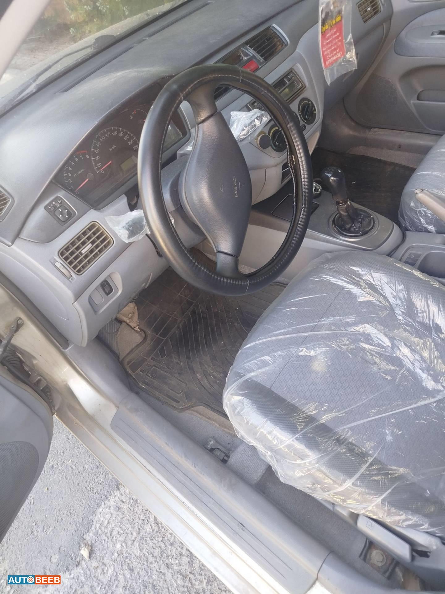 Mitsubishi Lancer 2002