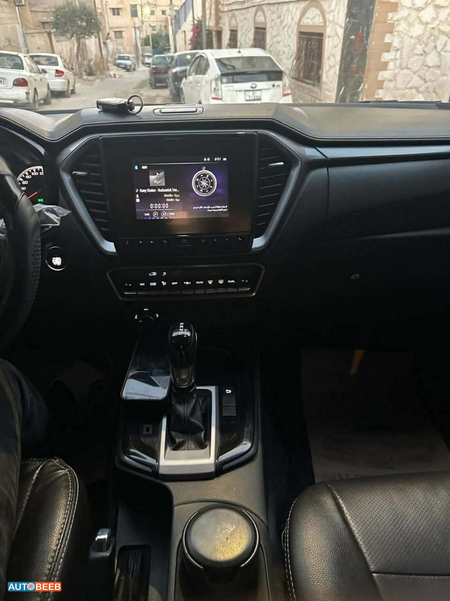 Isuzu Pick Up 2023