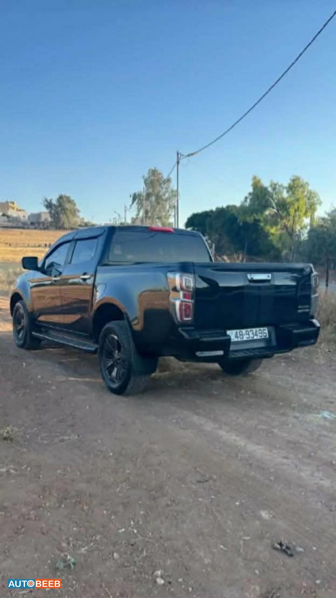 Isuzu Pick Up 2023