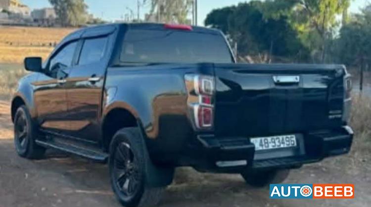 Isuzu Pick Up 2023