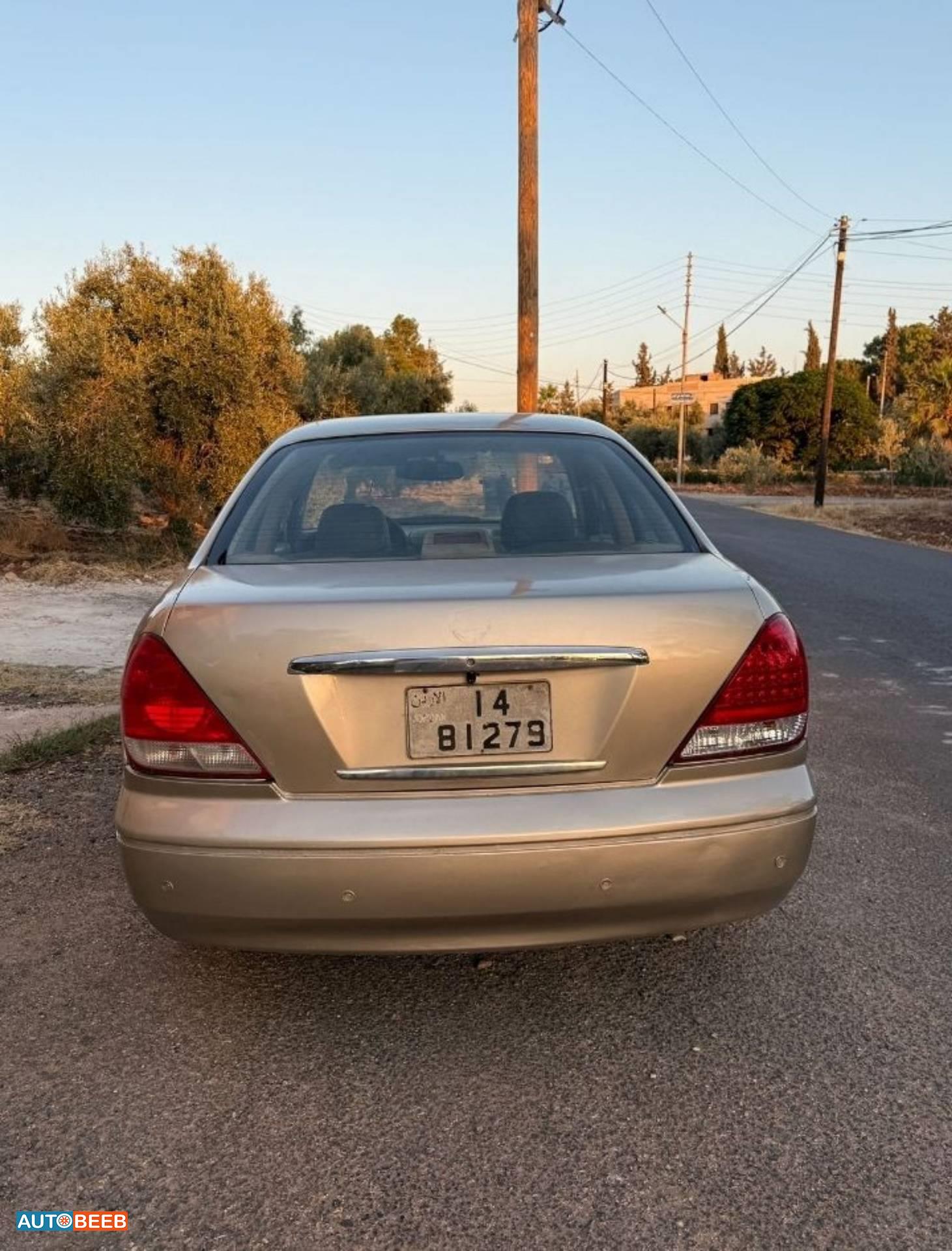 نيسان صني 2004