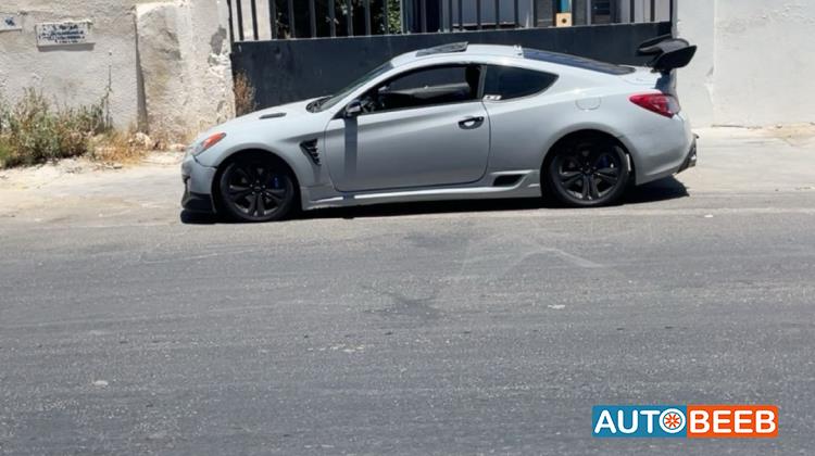 Hyundai Coupe 2011