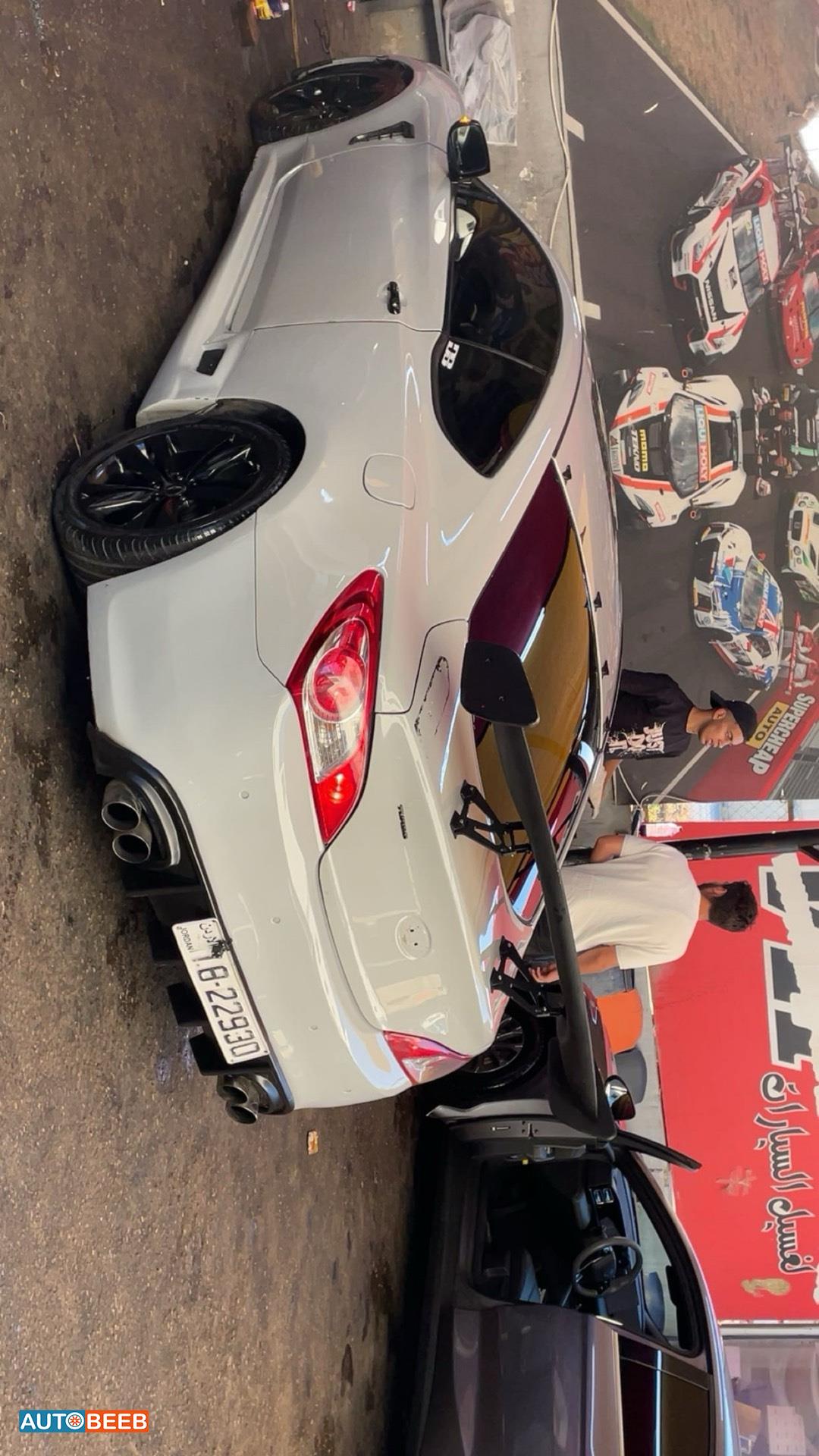 Hyundai Coupe 2011