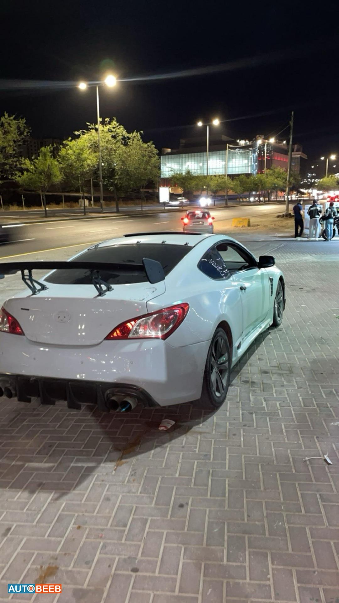 Hyundai Coupe 2011