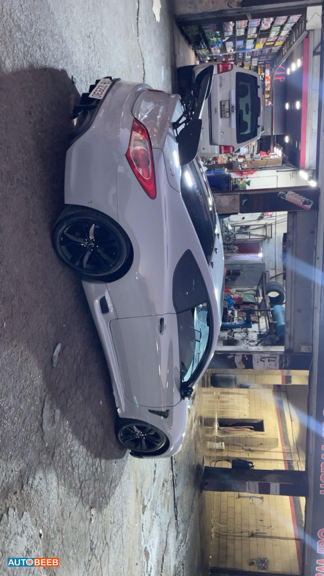 Hyundai Coupe 2011