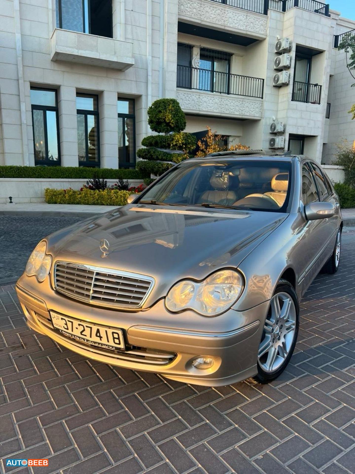 مرسيدس بنز C200 2003