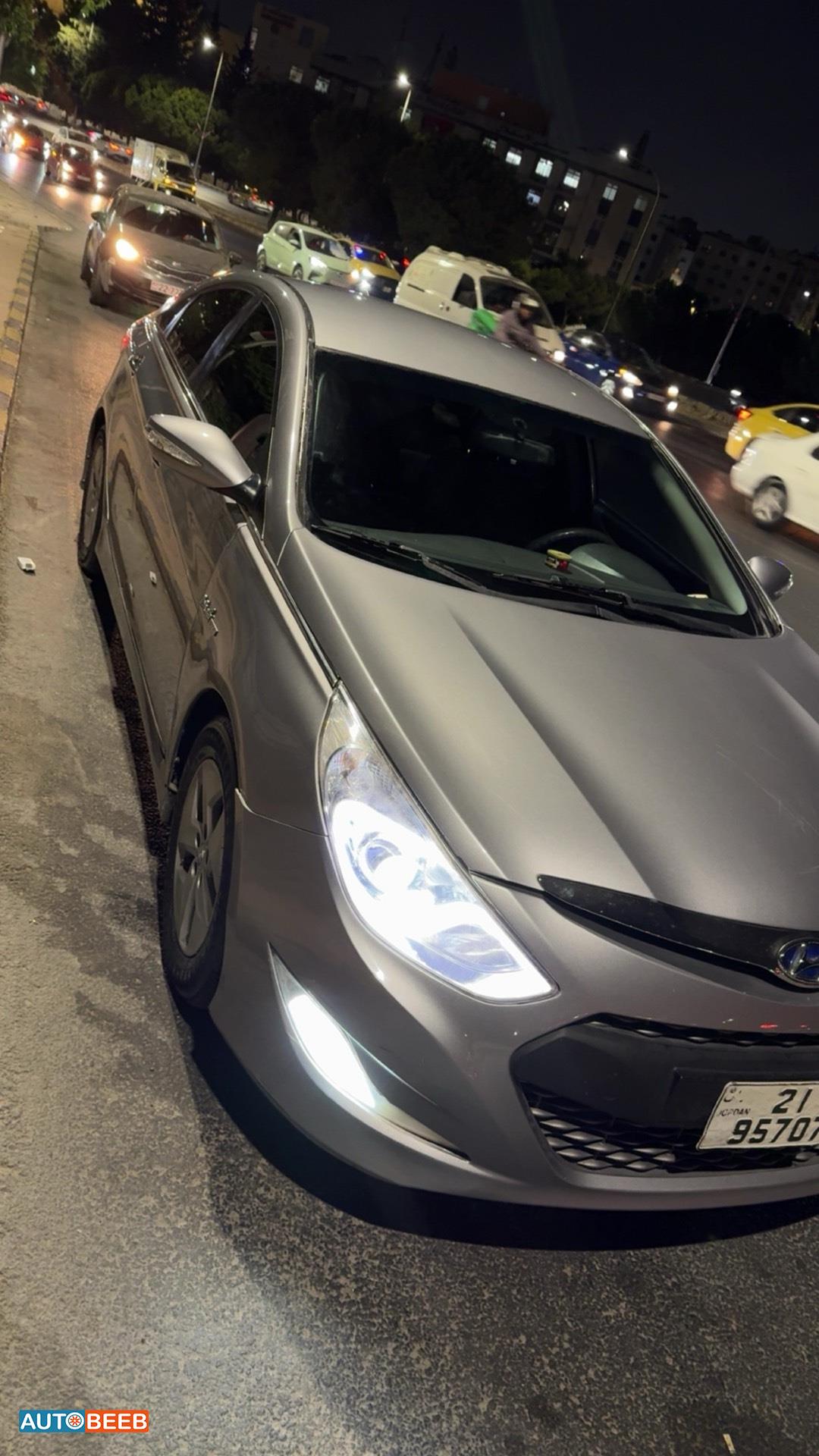 Hyundai Sonata 2011