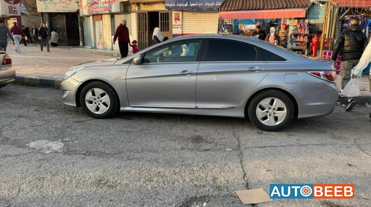 Hyundai Sonata 2011