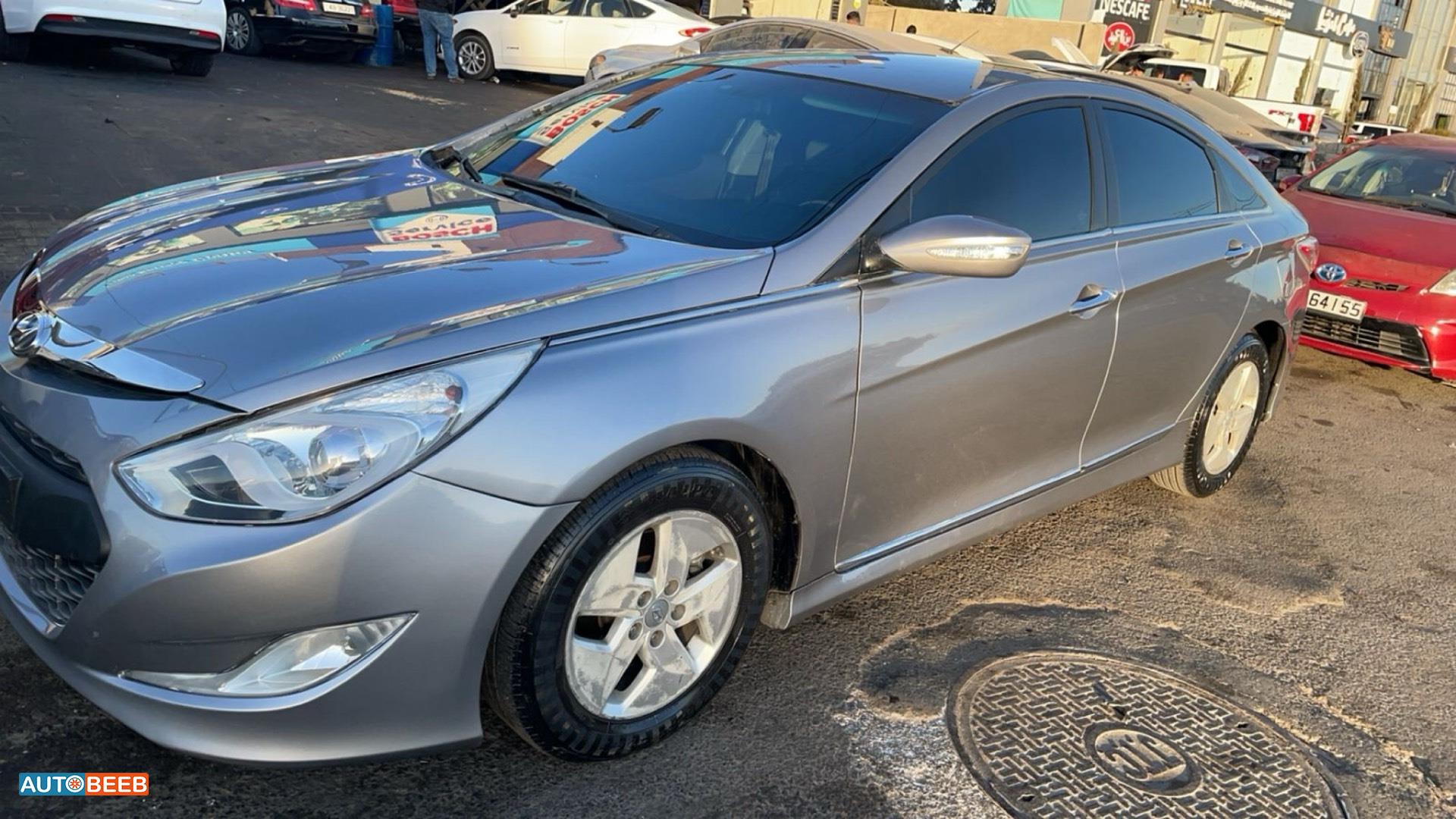 Hyundai Sonata 2011