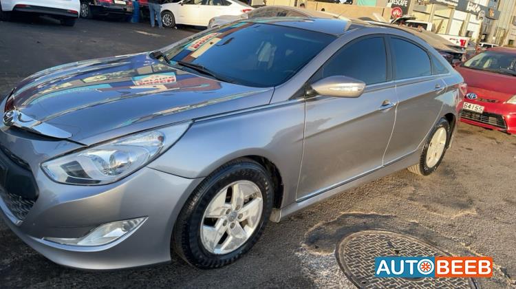 Hyundai Sonata 2011