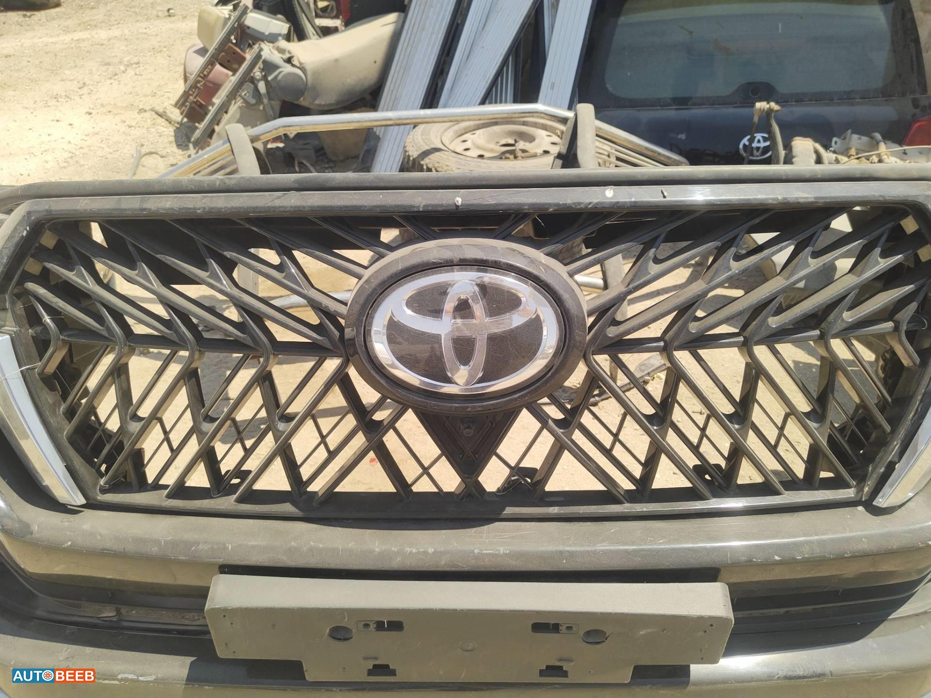 Body  Grilles Toyota Land Cruiser