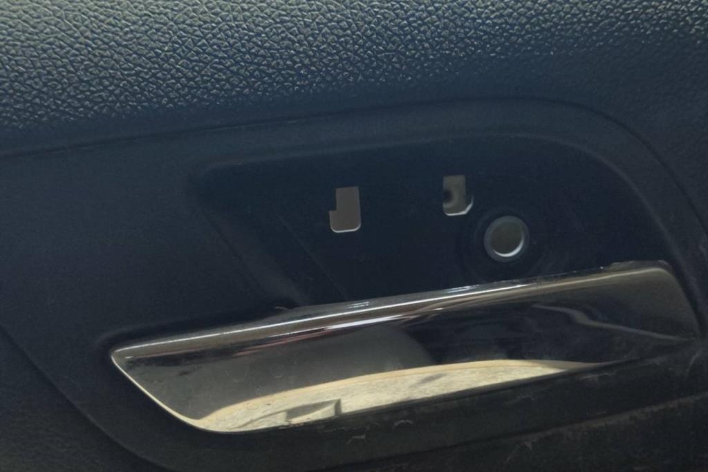 Body  Door Handle  Chevrolet Tahoe