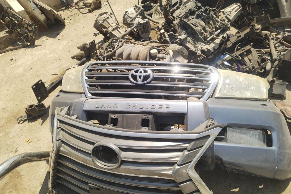 Body  Bumper Toyota Land Cruiser