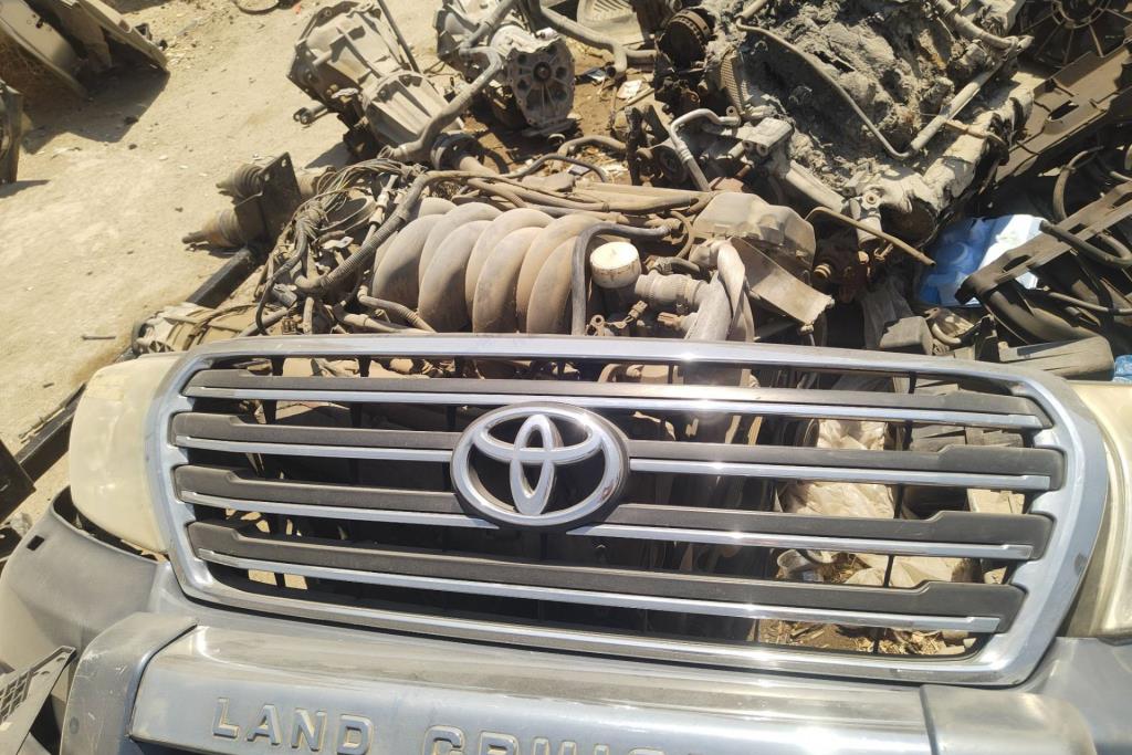Body  Grilles Toyota Land Cruiser
