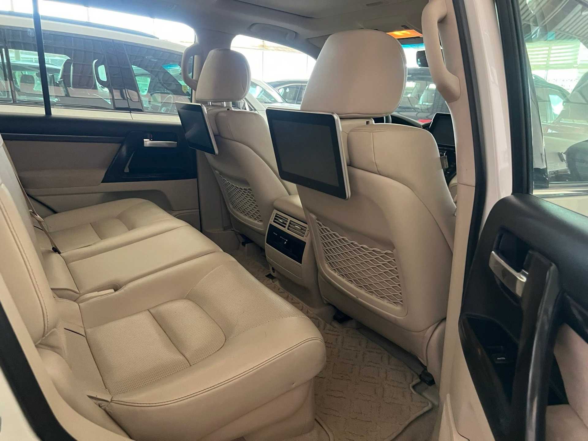 Toyota Land Cruiser 2021