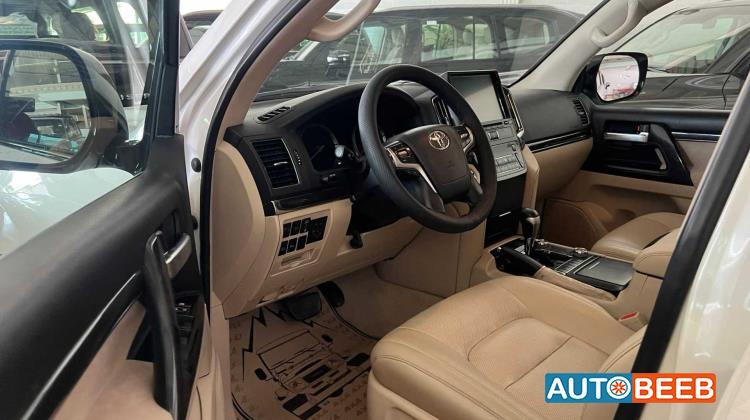 Toyota Land Cruiser 2021